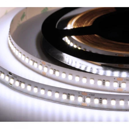Лента светодиодная ELF 990SMD диодов (2835), 36В, 5м, ГИПЕР, белый 6500-7000К ELF-990SMD2835NWw-Hy36