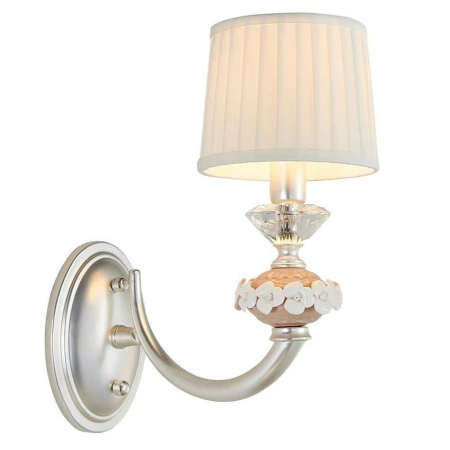 Бра Favourite 2141-1W Felicia