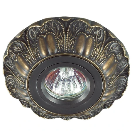 Точечный светильник Novotech 370188 Latica